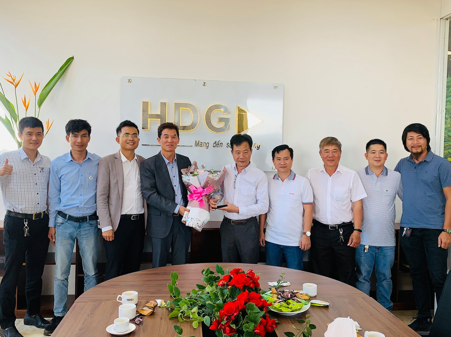Công Ty TNHH Hoàng Đăng Generation chạm mốc bán 3.000 TẤN NPK HÀN-VIỆT tính đến ngày 30/12/2020