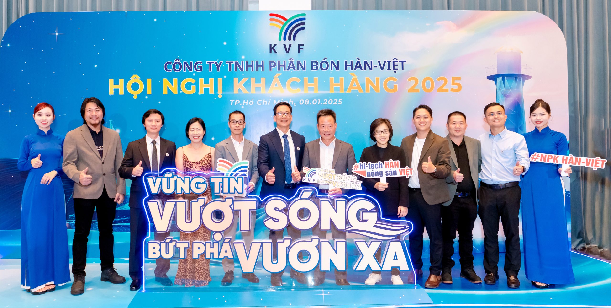 HỘI NGHỊ KHÁCH HÀNG KVF 2025 & GALA DINNER  CHỦ ĐỀ “VỮNG TIN VƯỢT SÓNG  – BỨT PHÁ VƯƠN XA